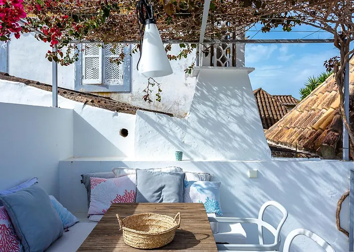 Casa Dona Ana Tavira